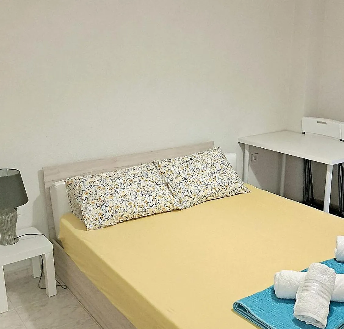 Soli Apartment Néoi Epivátai