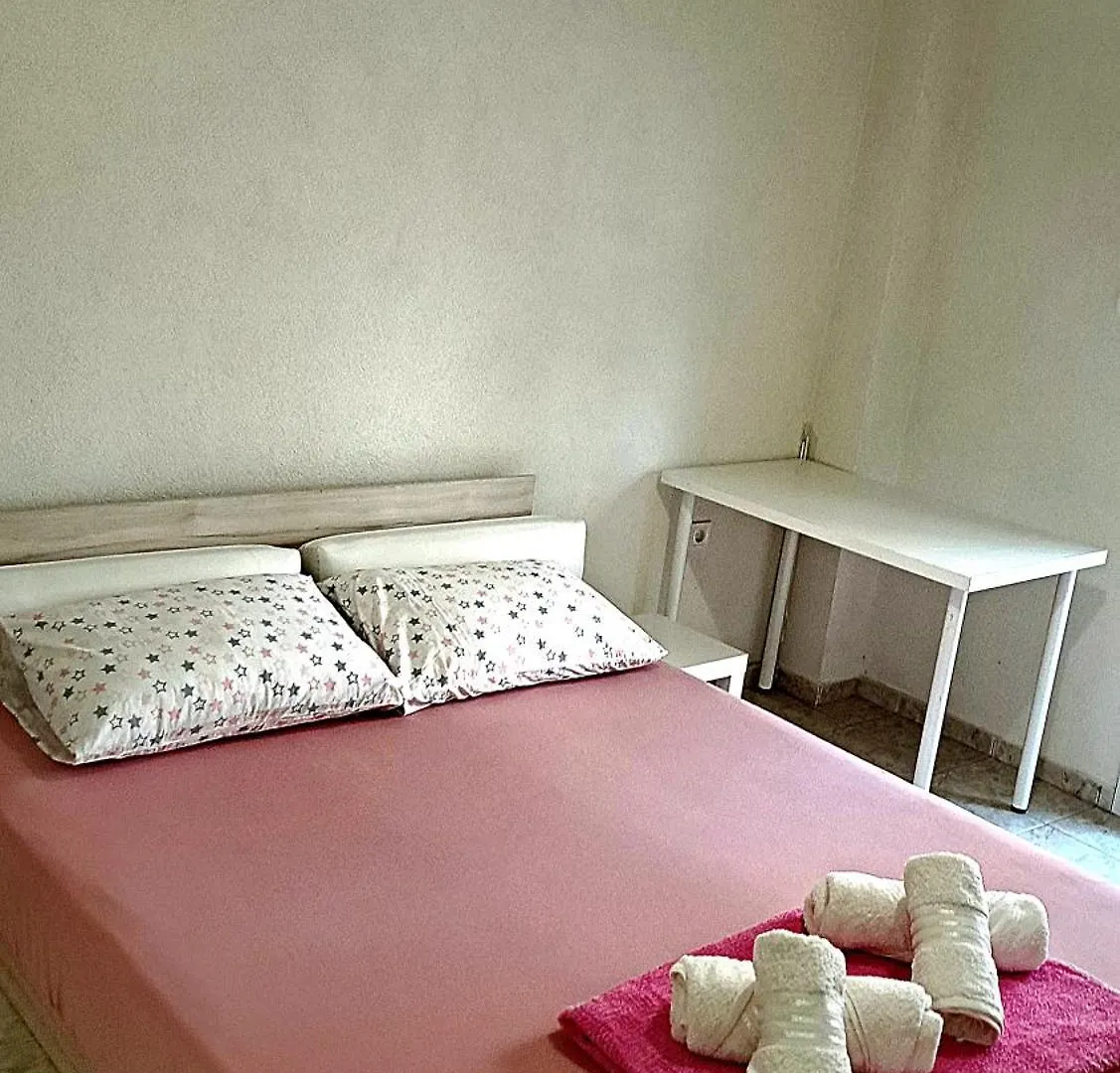 Soli Apartment Néoi Epivátai